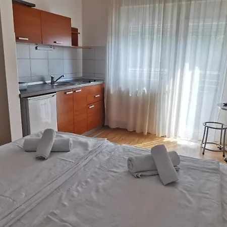 Villa Milsa Half Board & Pool Apartamento